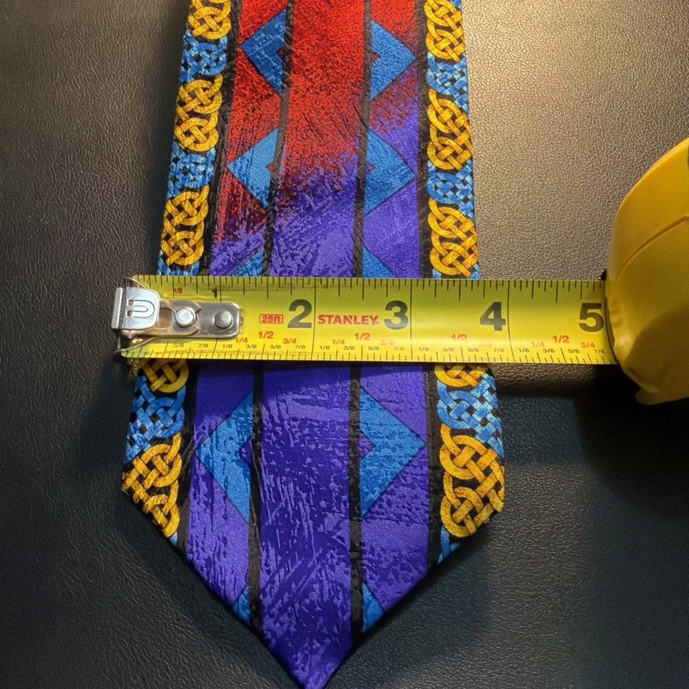 RUSH LIMBAUGH No Boundaries Men's 100% Silk Necktie USA Geometric Blue/Multi EUC